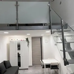 Emilyhouse Appartamento Aeroporto di Catania Fontana Rossa